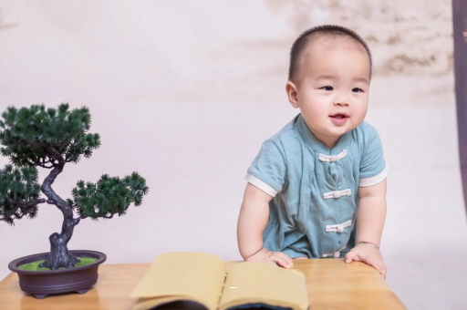 楚雄宝宝脸上小白点